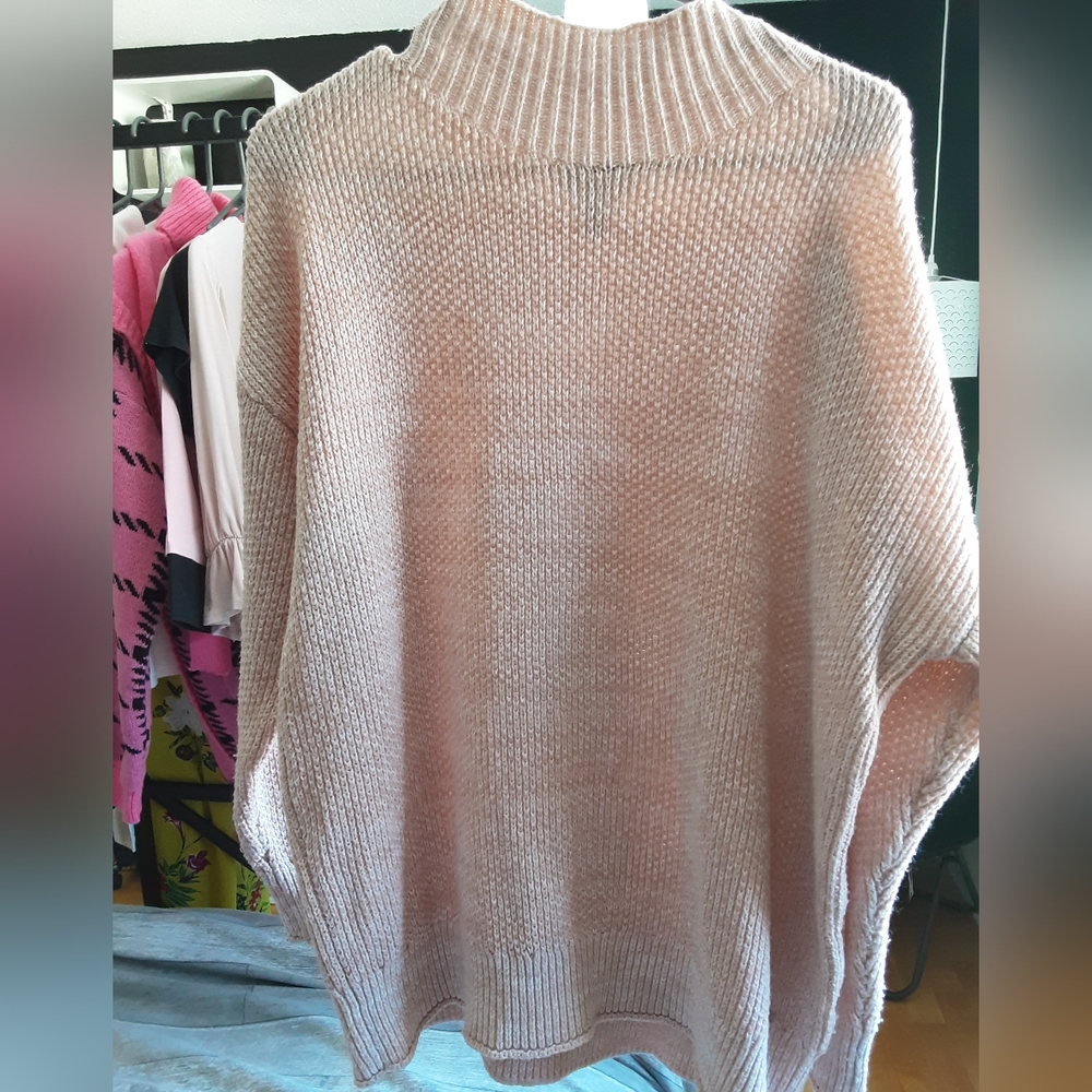 Calvin Klein Sweater